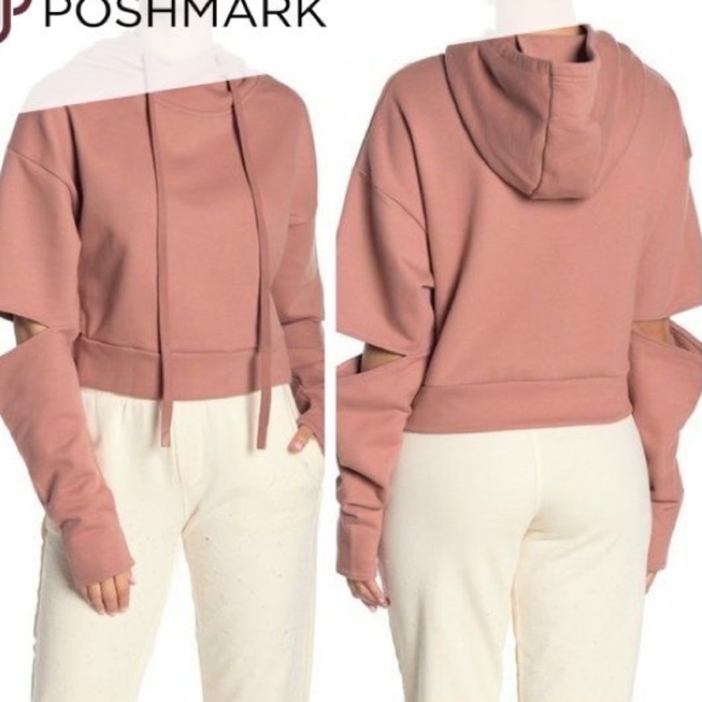 Alo – Peak Cutout Long Sleeve Pullover Crop